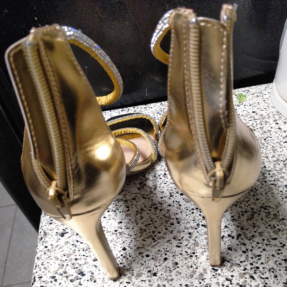 Shoes - Picture 3 of 12
